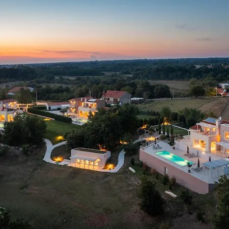 Aldeamento Turístico Istria Nuova Luxury 5*