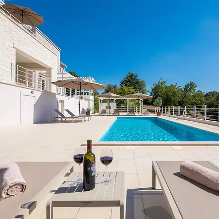 Istria Nuova Luxury Semesterpark 5*