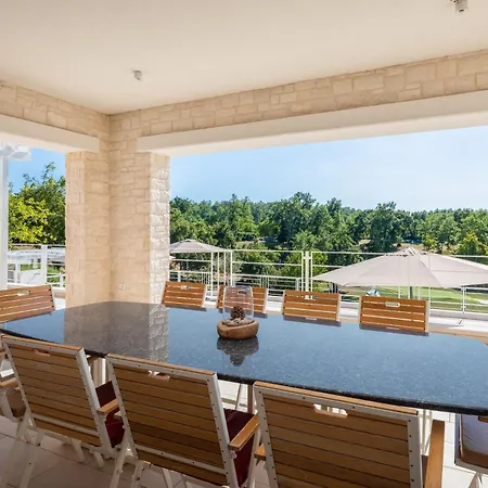 Aldeamento Turístico Istria Nuova Luxury Režanci